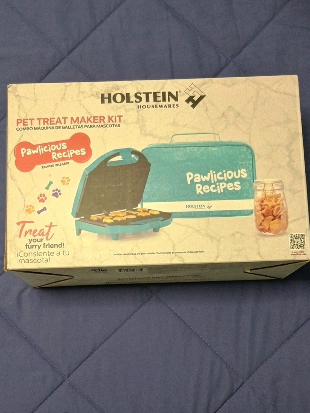 Pawlicious Recipes Pet Treat Maker Kit - Teal